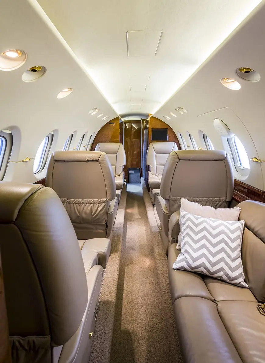 Beechcraft Hawker 800XP N818LX operated by M&N Aviation, Inc., exterior
