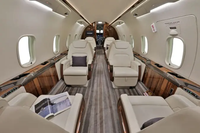 Bombardier Challenger 350 N822LL operated by Elite Air, Inc. photo 2