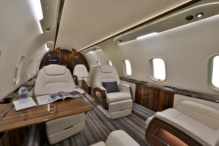 Bombardier Challenger 350 N822LL operated by Elite Air, Inc. photo 5
