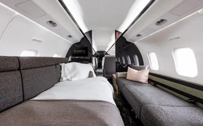 Bombardier Global Express N822VP operated by Planet 9 Private Air ("P9PA") photo 4