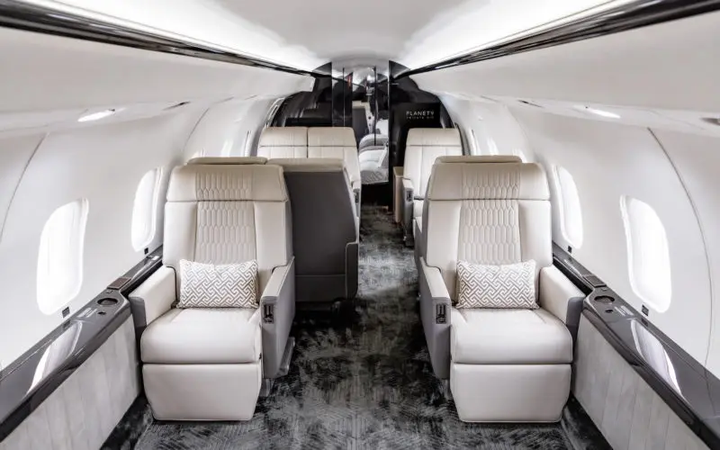 Bombardier Global Express N822VP operated by Planet 9 Private Air ("P9PA") photo 5