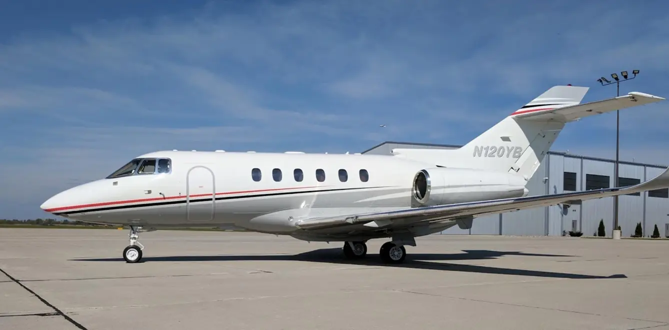 Beechcraft Hawker 800XP N823AM operated by AirMed International, exterior