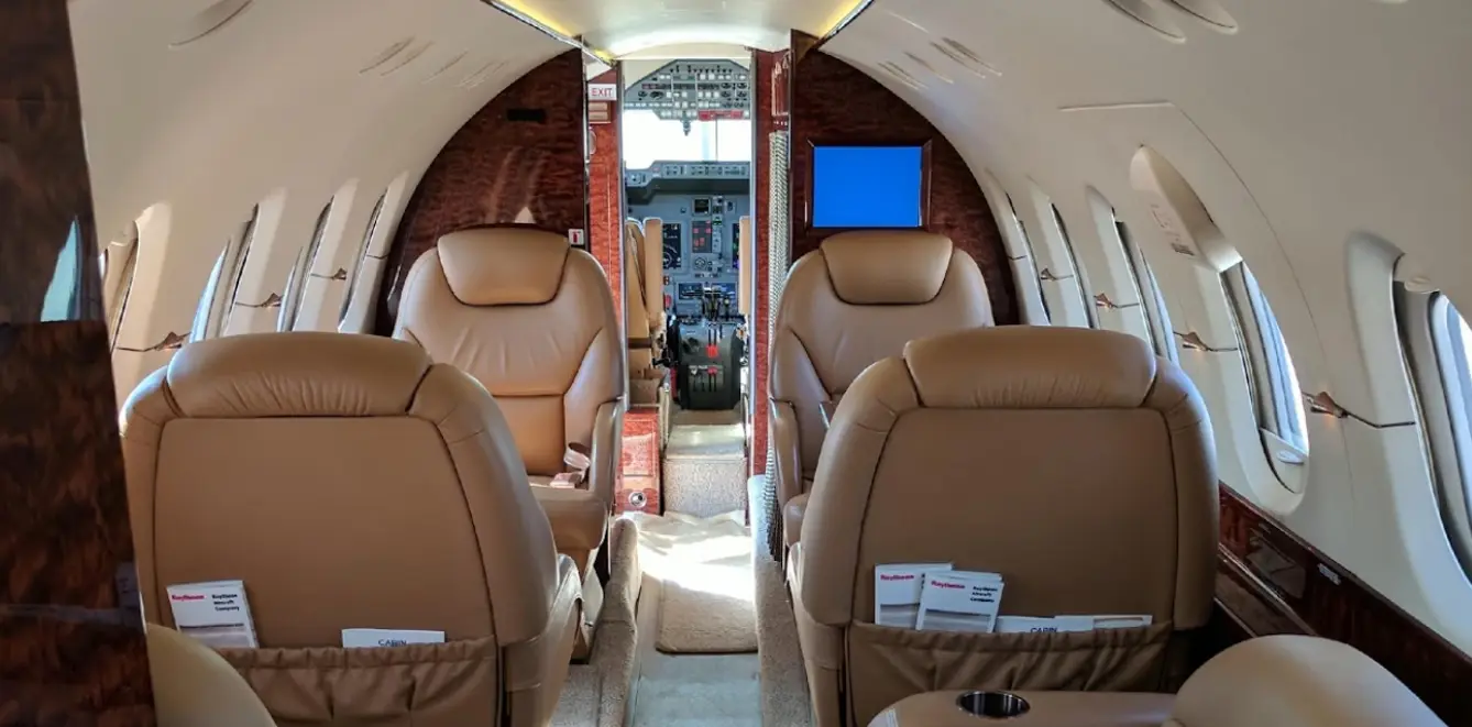 Beechcraft Hawker 800XP N823AM operated by AirMed International photo 3