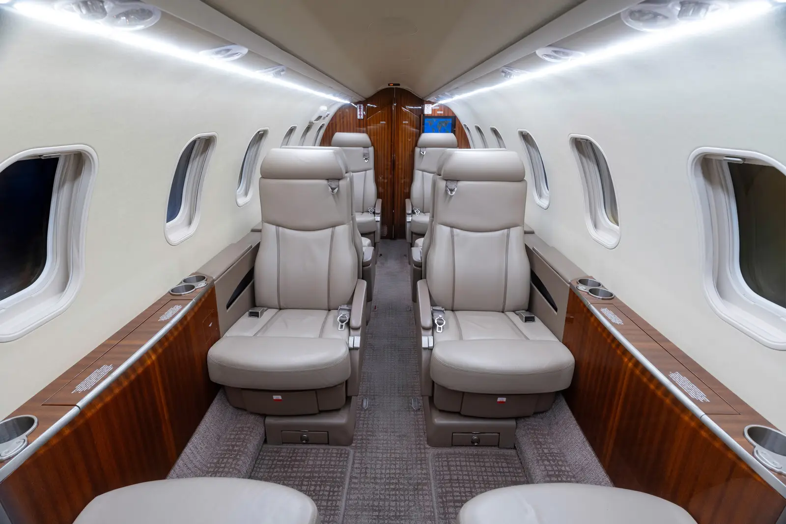 Bombardier Learjet 45XR N823HM operated by PrismJet, LLC photo 4