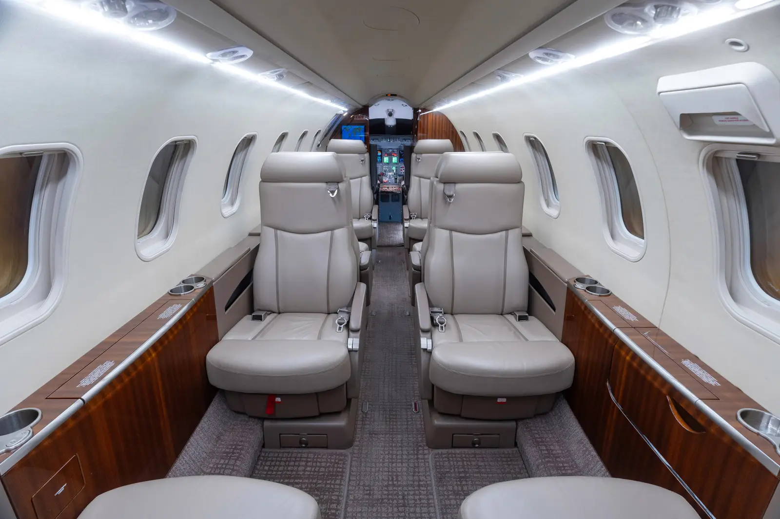 Bombardier Learjet 45XR N823HM operated by PrismJet, LLC photo 6