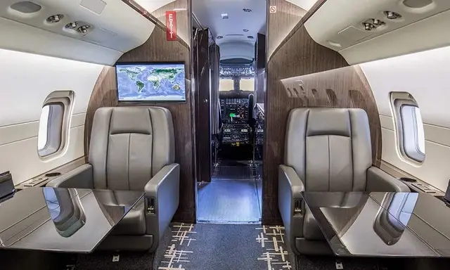 Bombardier Challenger 601-3R N825SG operated by Schubach Aviation, KCRQ photo 4