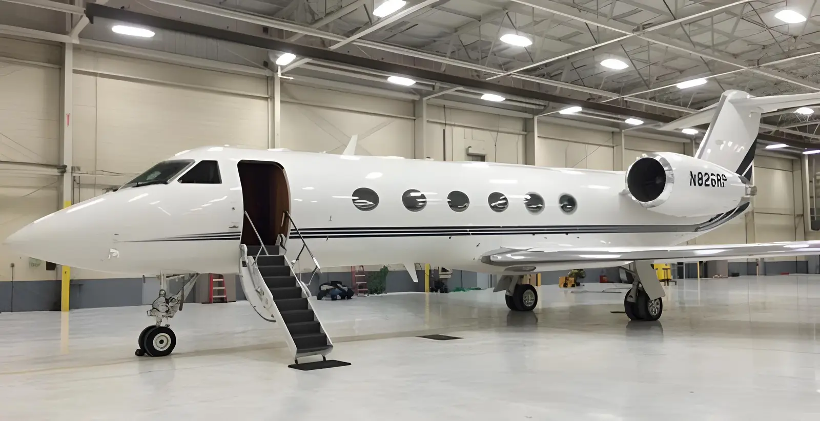 Gulfstream G300 N826RP operated by Worldwide Jet Charter, Inc., exterior