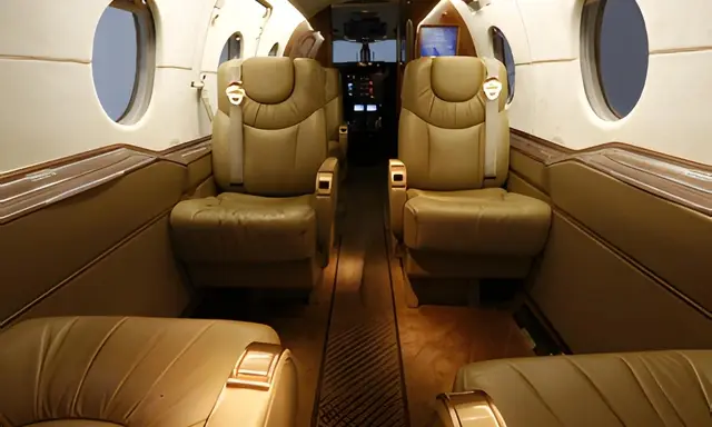 Beechcraft Hawker 400XP N831KB operated by Wheels Up photo 3