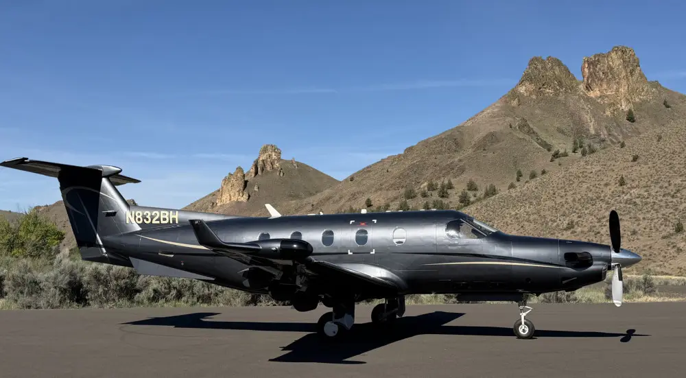 Pilatus PC-12/47 N832BH