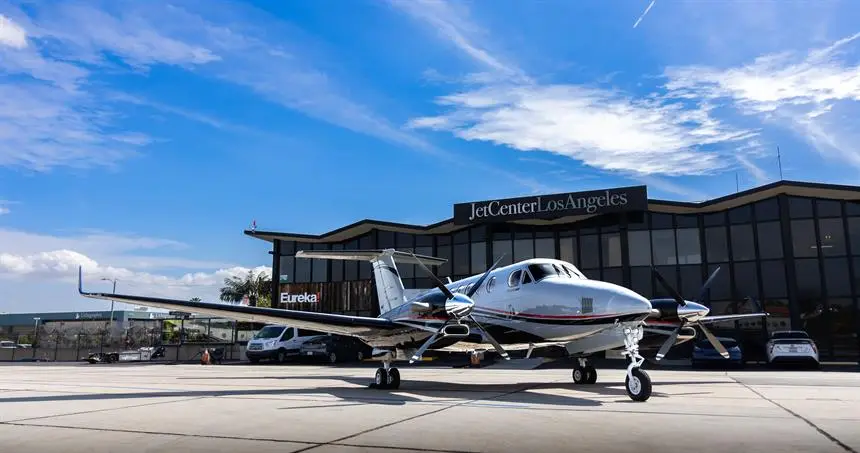 Beechcraft King Air 360 N833CC operated by Advanced Air LLC, exterior
