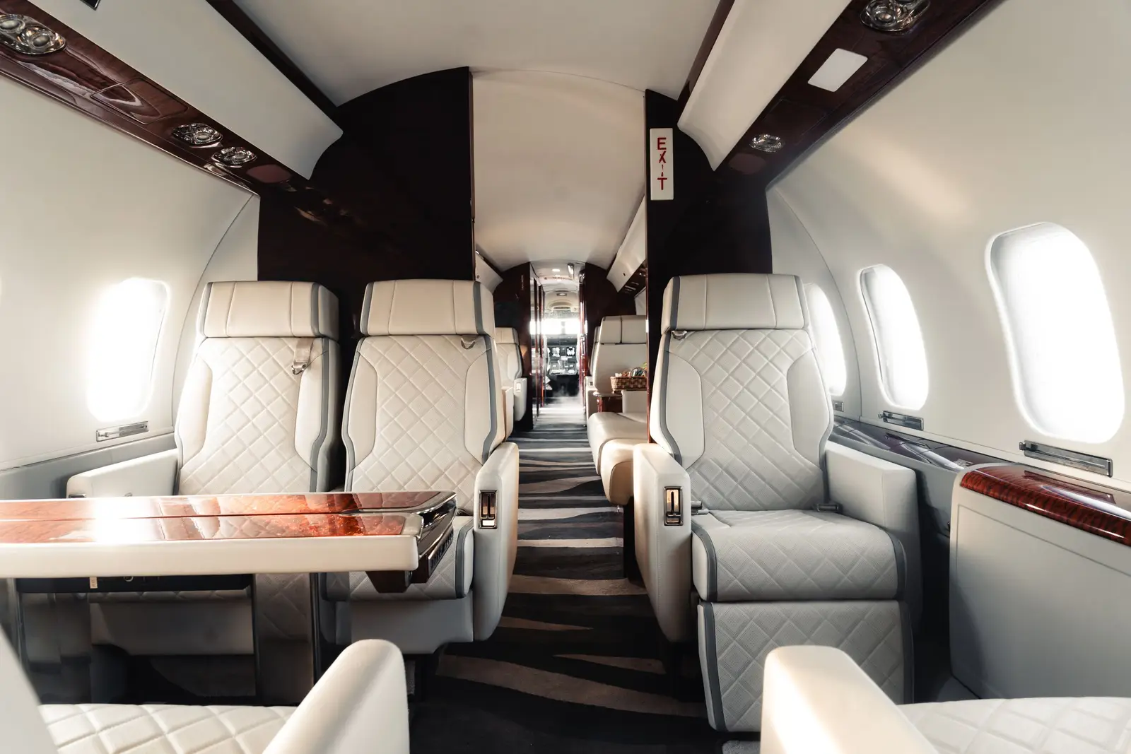 Bombardier Global Express N83WG operated by Fly Alliance photo 6
