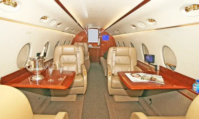 Gulfstream G200 N842SS operated by Presidential Aviation photo 2