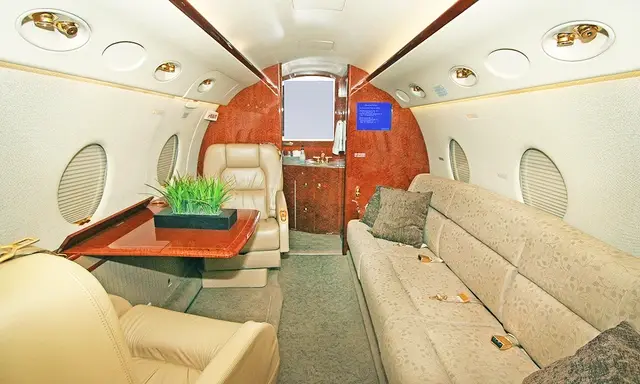 Gulfstream G200 N842SS operated by Presidential Aviation photo 3