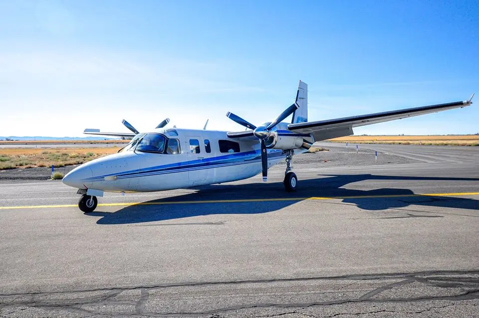 Aero Commander 690 N844CH operated by Spur Aviation Services, LC photo 4