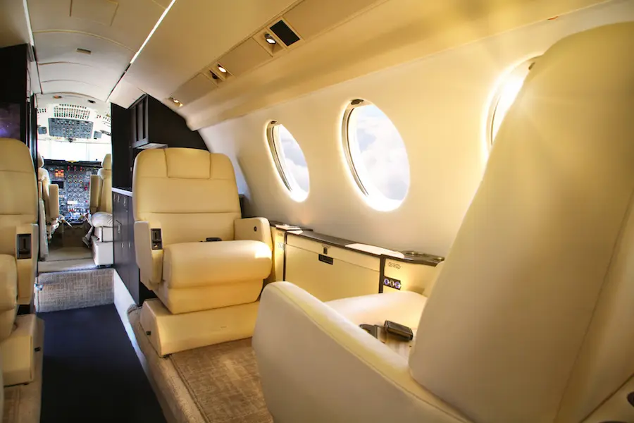 Dassault Falcon 50 N850RA operated by Royal Air Freight, Inc, KPTK photo 5