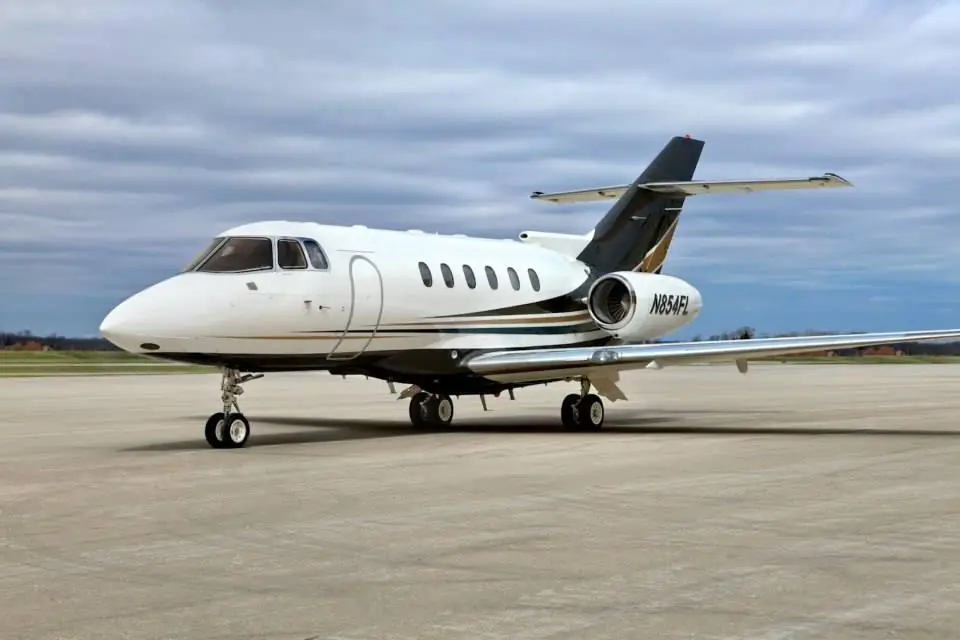Beechcraft Hawker 800XP N854FL operated by SC Aviation Inc., KJVL, exterior
