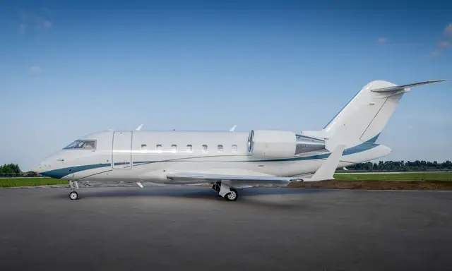 Bombardier Challenger 650 N858MY operated by Hop-A-Jet WorldWide Jet Charter photo 4