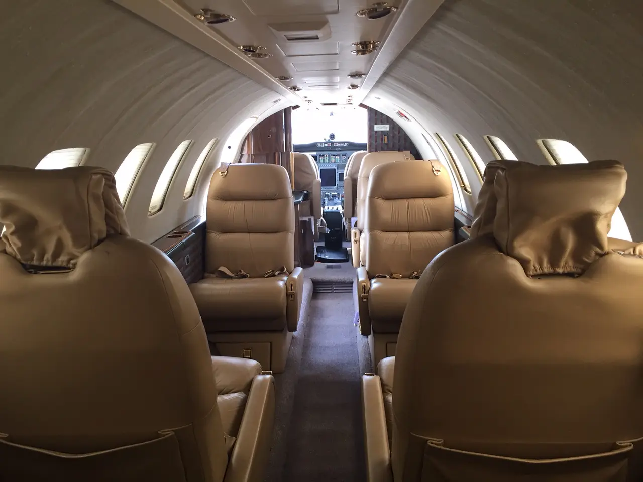 Cessna Citation Ultra N860CR operated by Gulf Atlantic Airways, Inc., KGNV photo 2