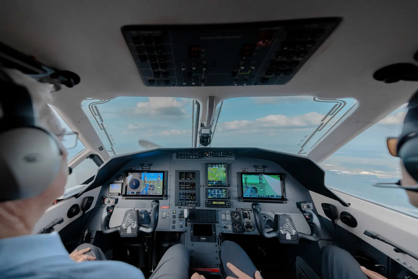 Pilatus PC-12/47 N867PP operated by Charter Jet Transport, Inc. photo 6