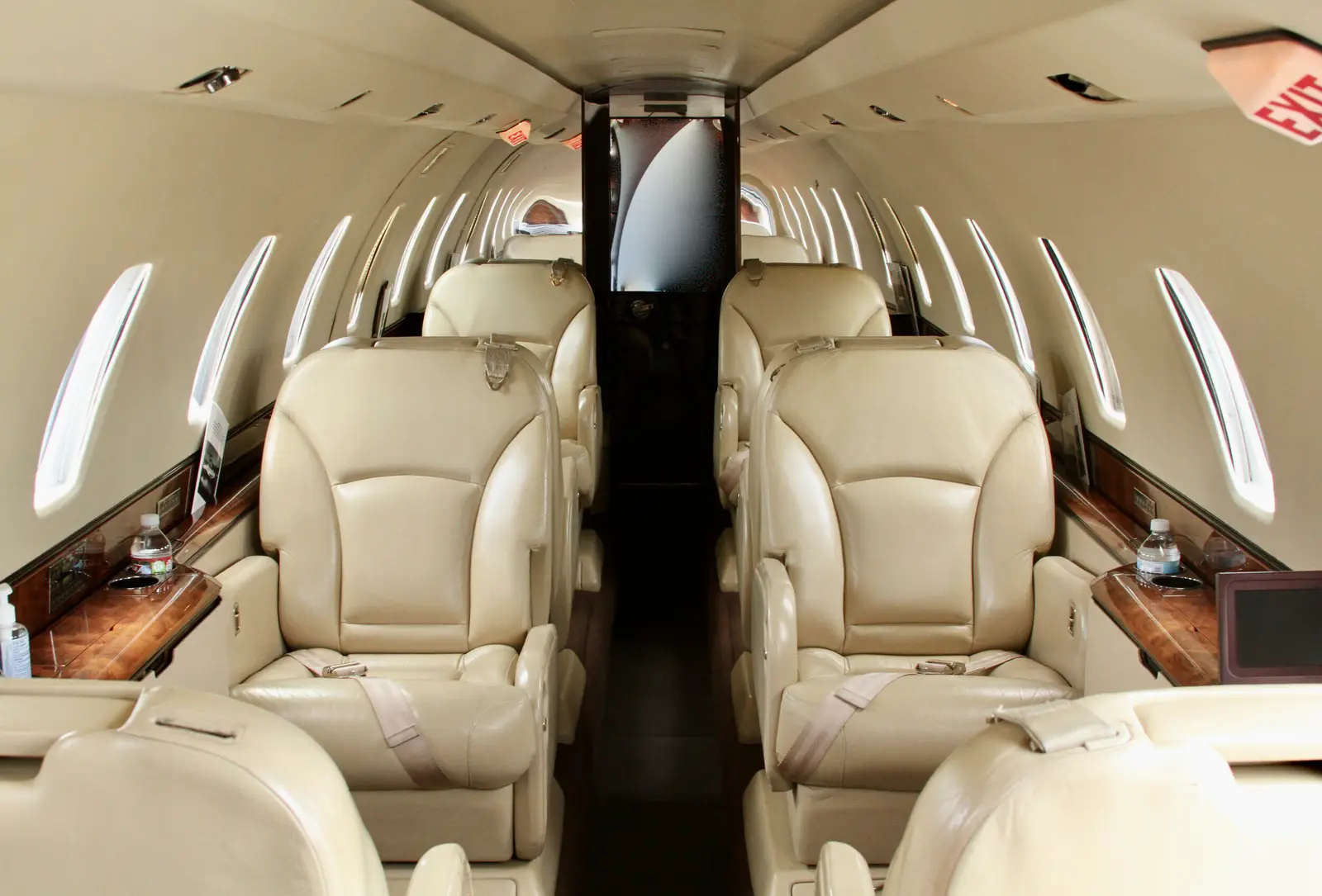 Cessna Citation X N868DM operated by Charter Airlines, LLC photo 5