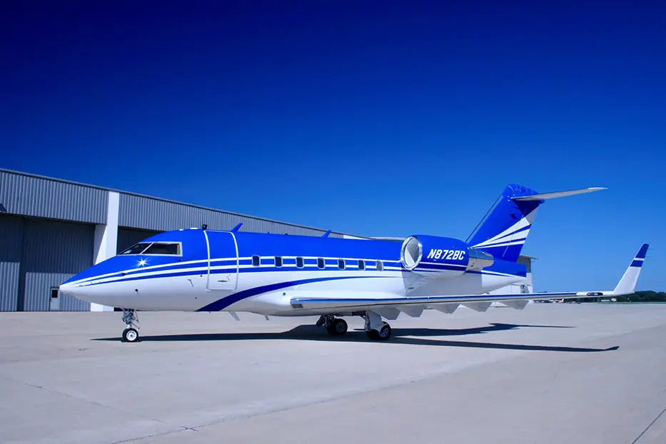 Bombardier Challenger 604 N872BC operated by Integrated Flight Resources, Inc., KDPA, exterior