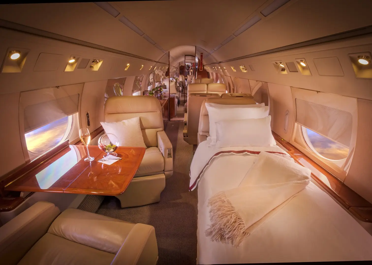 Gulfstream IV-SP N874C operated by Trans-Exec Air Service, Inc. photo 3