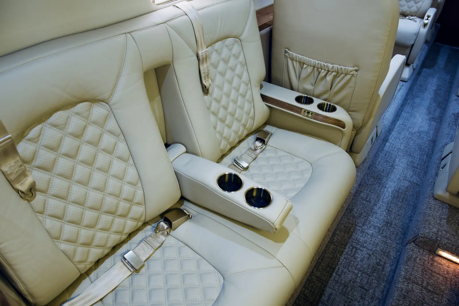Cessna Citation Excel N880P operated by Erin Air, Inc. photo 5