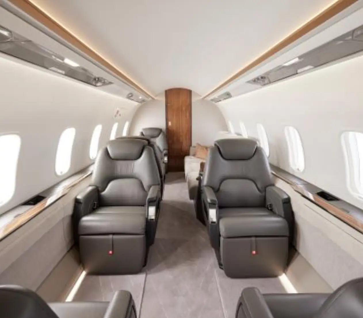 Bombardier Challenger 350 N881CC operated by Jet Aviation photo 2