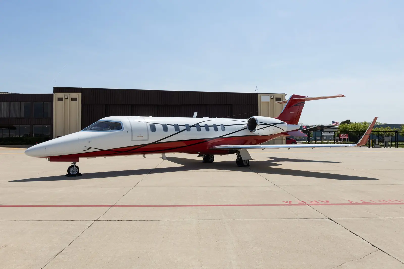 Bombardier Learjet 45 N887SG