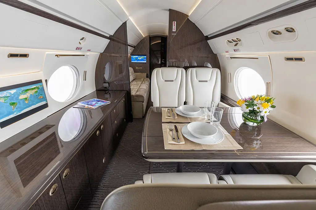 Gulfstream IV-SP N888CS operated by Worldwide Jet Charter, Inc. photo 2