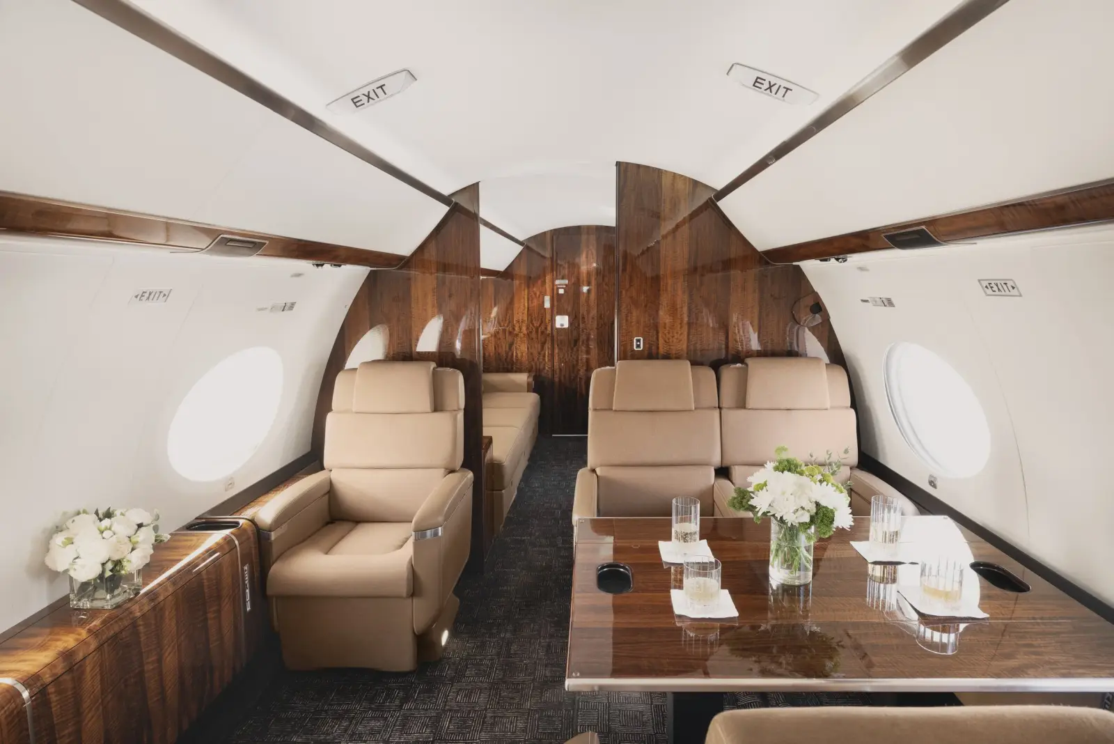 Gulfstream G650 N888FB operated by Mira Vista Aviation, Inc., exterior