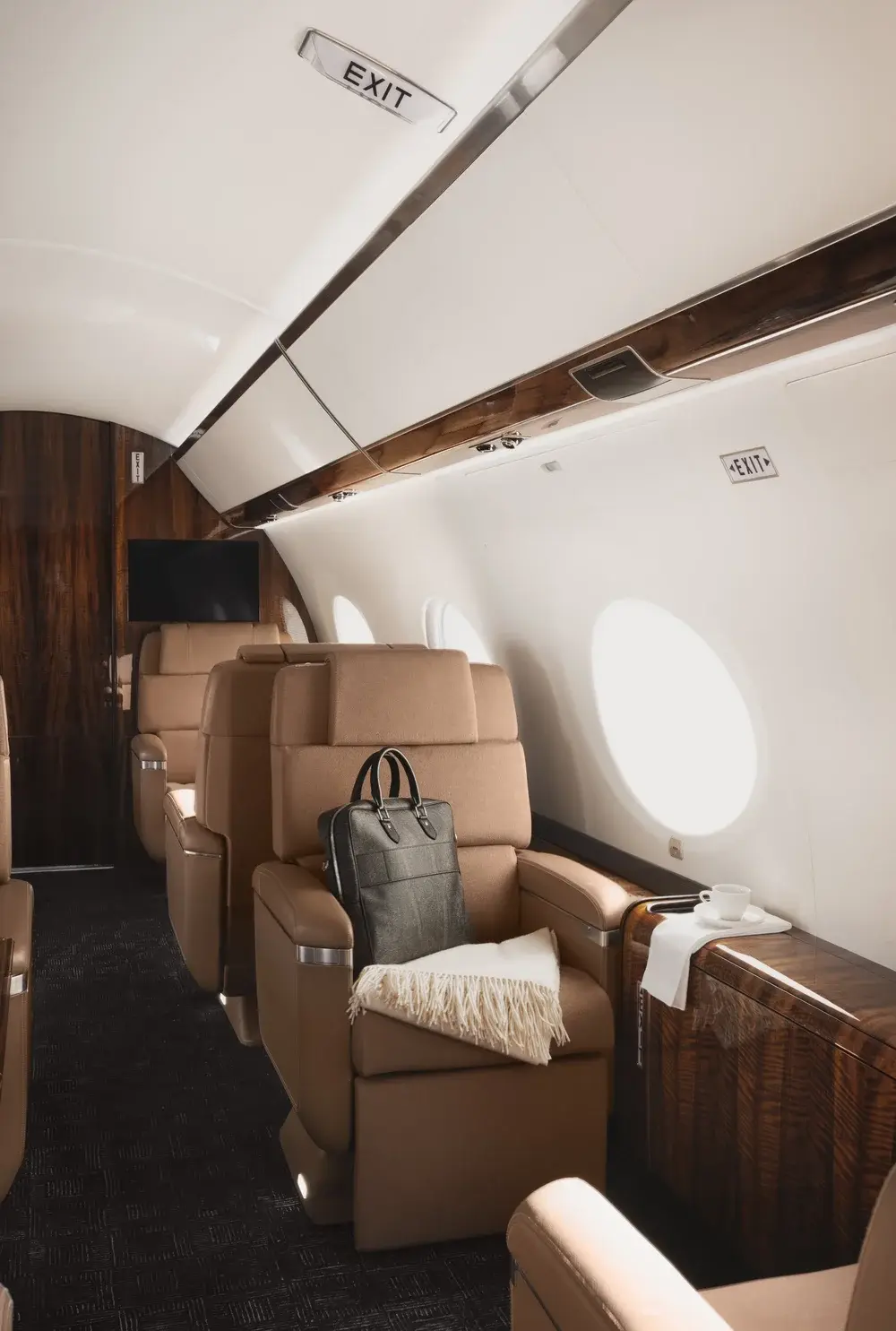 Gulfstream G650 N888FB operated by Mira Vista Aviation, Inc. photo 3