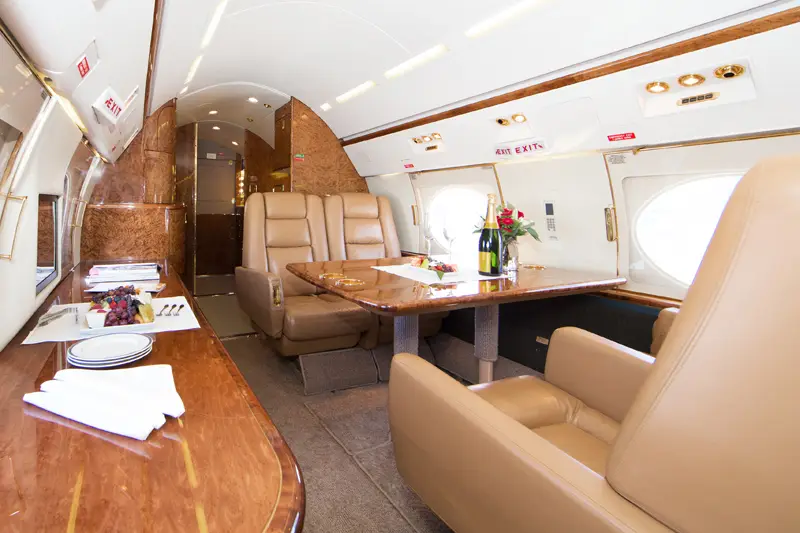 Gulfstream IV-SP N889CG operated by Pegasus Elite Aviation, Inc. photo 3
