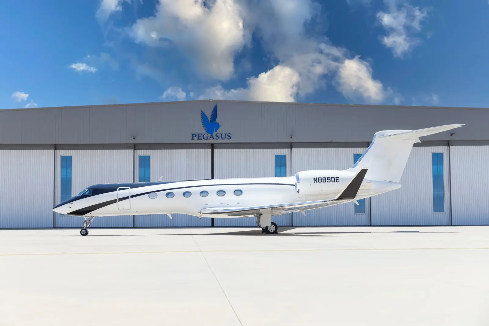 Gulfstream V N889KH operated by Pegasus Elite Aviation, Inc., exterior