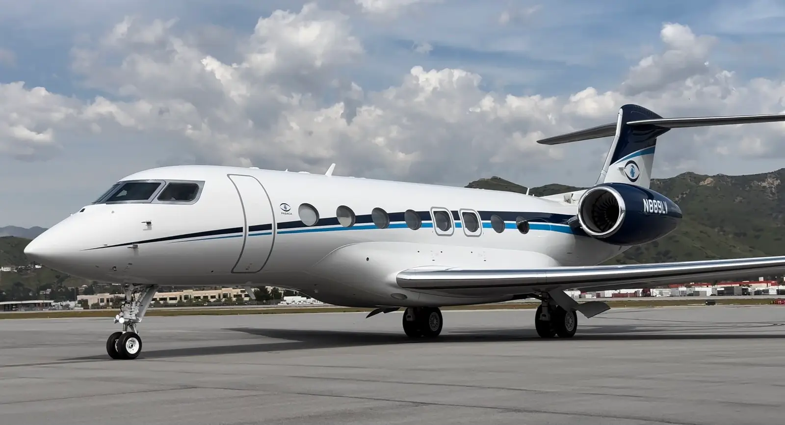 Gulfstream G650ER N889LV operated by Pegasus Elite Aviation, Inc., exterior