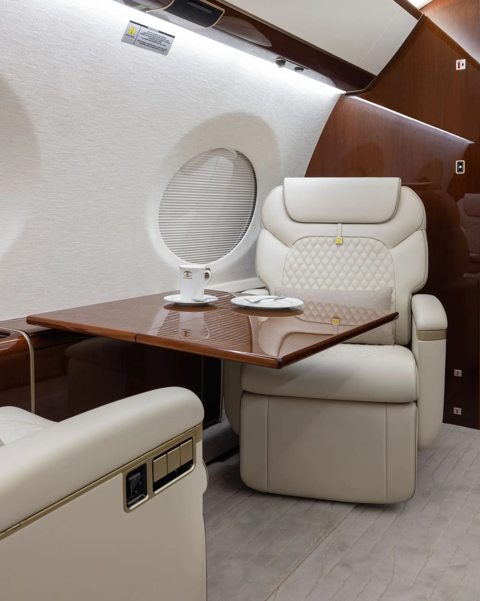 Gulfstream G650ER N889LV operated by Pegasus Elite Aviation, Inc. photo 2