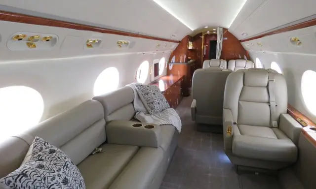 Gulfstream G550 N889MS operated by Prime Jet, LLC photo 3