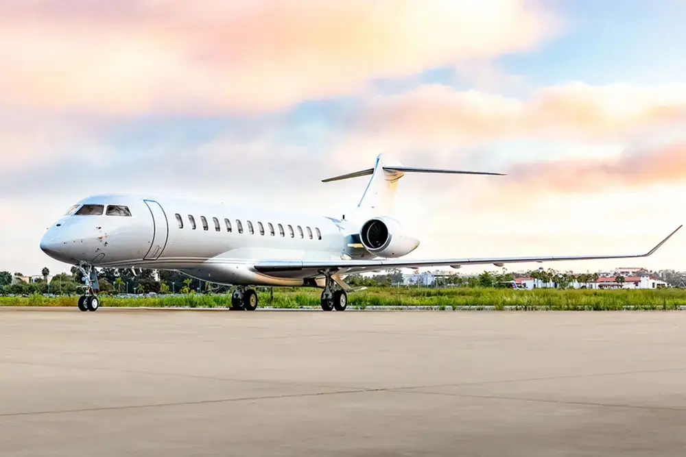 Bombardier Global 7500 N88L operated by Solairus Aviation photo 4
