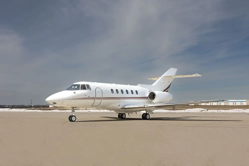 Beechcraft Hawker 750 N88ND operated by DuPage Aerospace photo 2