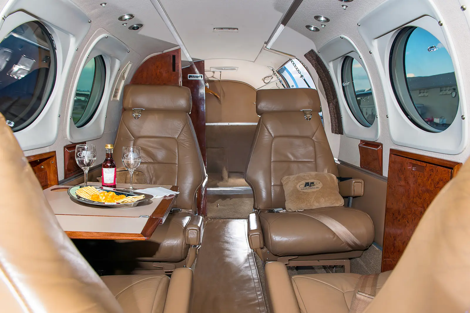 Beechcraft King Air C90 N891AA operated by Augusta Aviation, Inc. photo 2