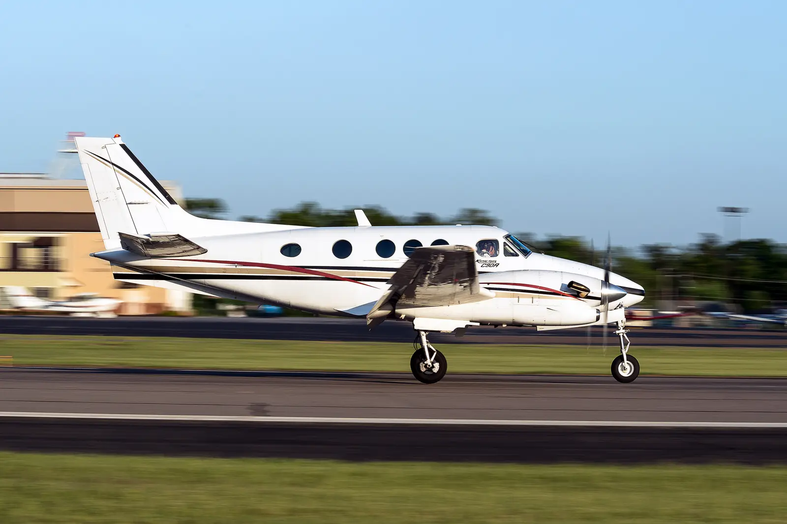 Beechcraft King Air C90 N891AA operated by Augusta Aviation, Inc. photo 3