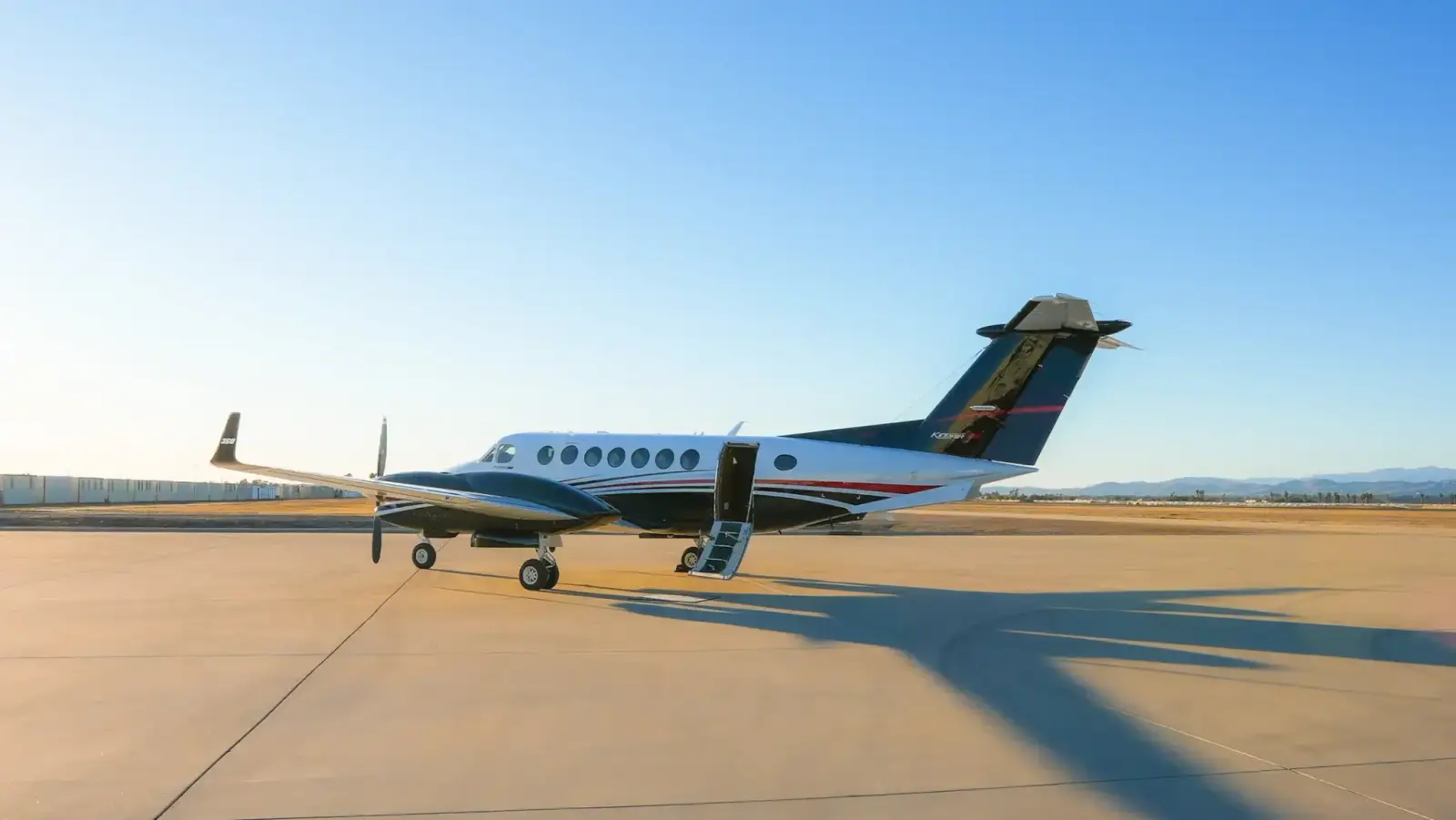 Beechcraft King Air 360 N8MD operated by Sun Air Jets photo 4