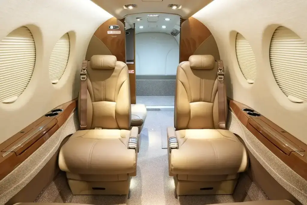 Beechcraft King Air 360 N8MD operated by Sun Air Jets photo 6