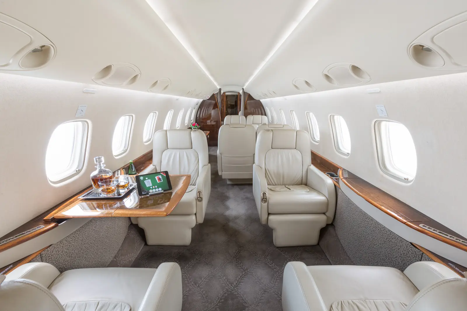 Embraer Legacy 600 N900EM operated by Clay Lacy Aviation, Inc. photo 2