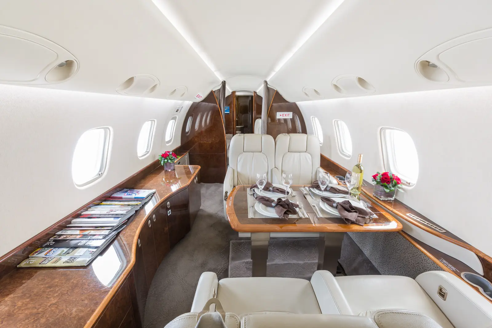 Embraer Legacy 600 N900EM operated by Clay Lacy Aviation, Inc. photo 3