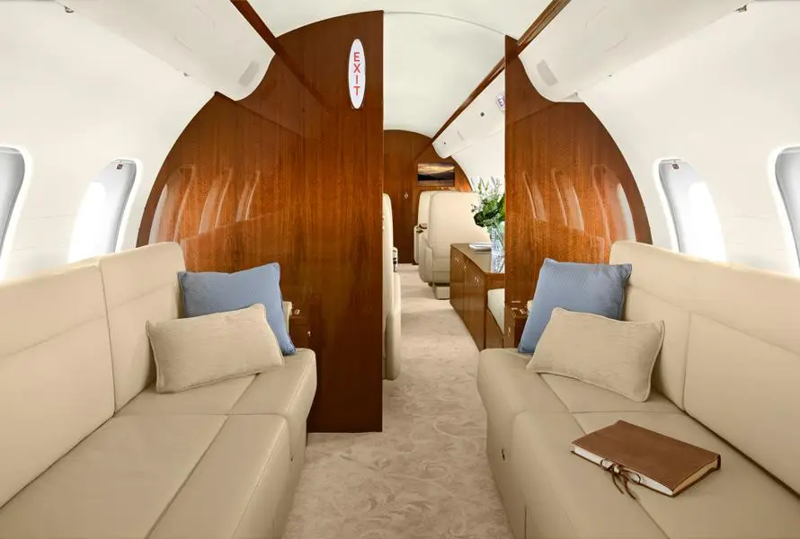 Bombardier Global 5000 N900GX operated by Priester Aviation photo 5