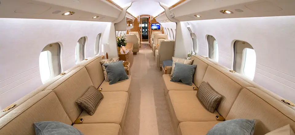 Bombardier Global Express XRS N900SW operated by Solairus Aviation photo 3