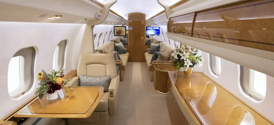 Bombardier Global Express XRS N900SW operated by Solairus Aviation photo 6