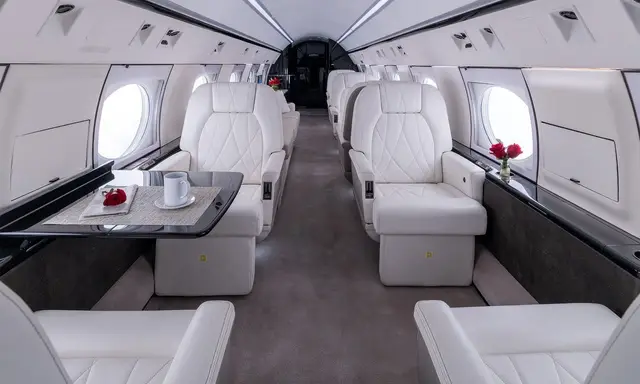 Gulfstream IV-SP N905LP operated by Clay Lacy Aviation, Inc. photo 2