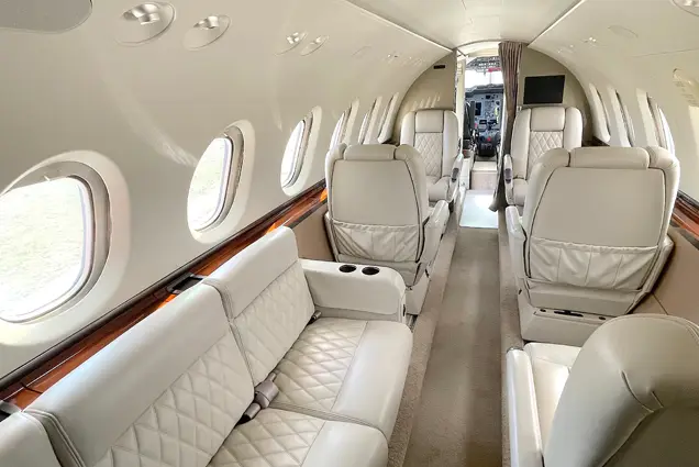 Beechcraft Hawker 750 N905WR operated by Executive Aviation photo 3
